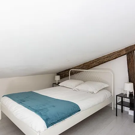 Guestready - Mezzanine - Grosse Cloche Apartment Bordeaux