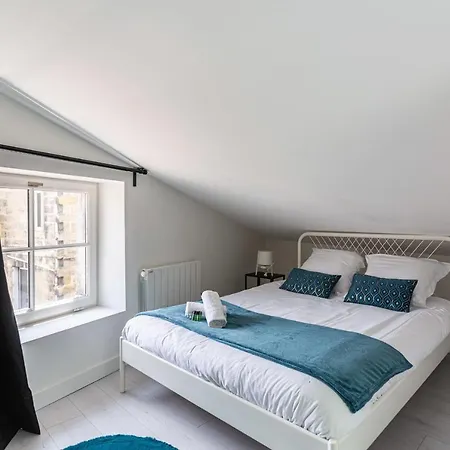 Guestready - Mezzanine - Grosse Cloche Apartment Bordeaux